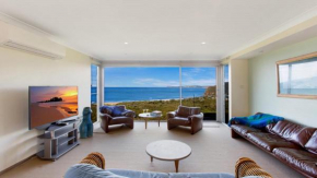 A Scenic Beach House - All Linen & Wifi Included
